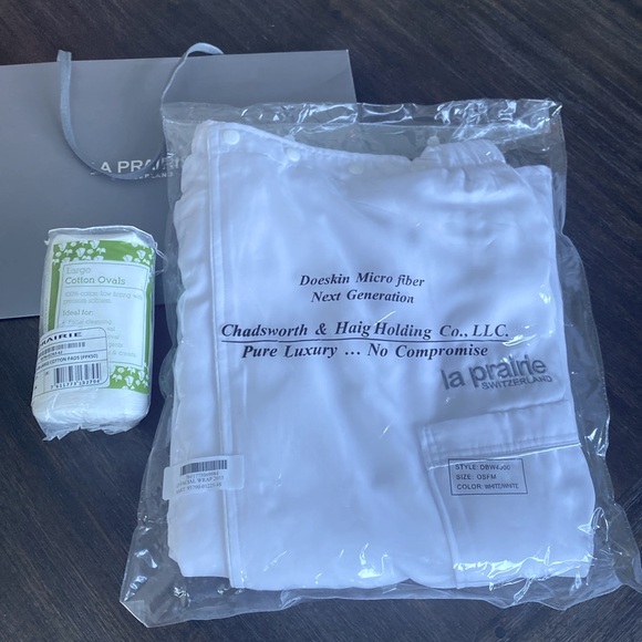 La Prairie FACIAL/ BODY WRAP By Chadsworth & Haig + Large cotton Ovals 50 count. - Picture 2 of 8